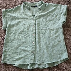 Adrienne Vittadini Light Green Button-Down Shirt